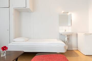 Фото номера Просторный двухместный номер с 2 отдельными кроватями Хостелы Hostel Buisto г. Пори 4