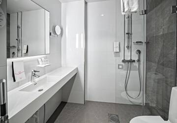 Фото номера Двухместный номер с 1 кроватью Отель Original Sokos Hotel Vaakuna Pori г. Пори 5