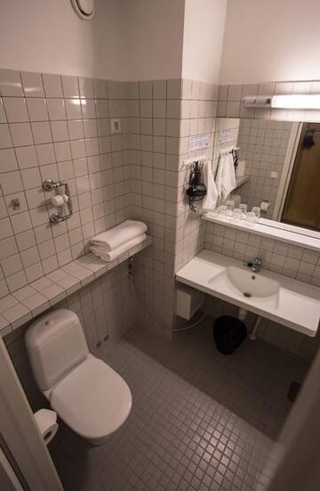 Фото номера Бюджетный двухместный номер с 2 отдельными кроватями Отель Yyteri Spa Hotel г. Пори 4